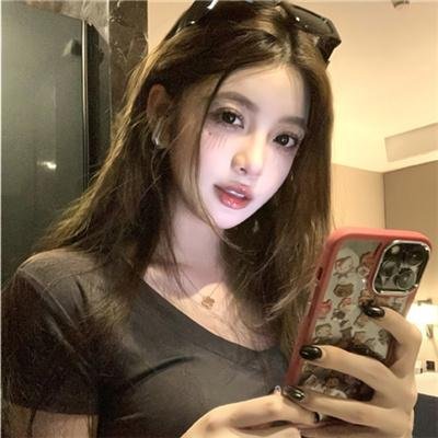 九尾藏不住